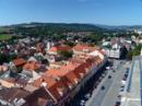 Pohled z Domažlické věže směrem na Chodský hrad.
