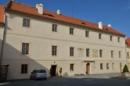 Palác pohledem z nádvoří.