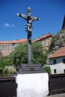 Kříž na Lazebnickém mostě.