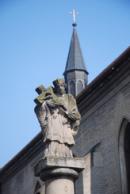 Detail sochy u kostela sv. Prokopa.