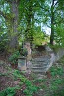 Schody ke kostelu Všech svatých.