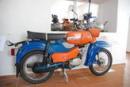 Historický Simson ve zdejším motocyklovém muzeu.