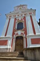 Průčelí kostela sv. Jakuba Většího.