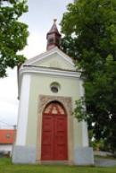 Kaplička zasvěcená sv. Václavu.