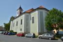 Kostel sv. Vavřince od východu.