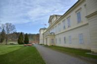 Zahradní průčelí.