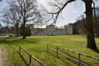 Zahradní průčelí od severu.