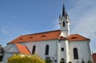 Kostel svatého Bartoloměje.