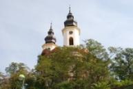 Kostel svatého Petra a Pavla.
