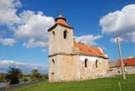 Zdejší kostel sv. Jana Evangelisty.
