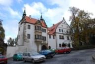 Dolní zámek v renesančním slohu.
