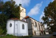 Kostel Povýšení sv. Kříže.
