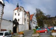 Dolní zámek postavený renesančně.
