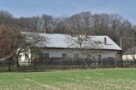 Bývalý zámek, dnes myslivna Březina.