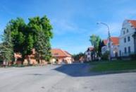 Náves v Ledcích.