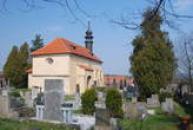 Kostel svatých apoštolů Petra a Pavla z roku 1361.