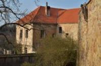 Pohled od kostela.
