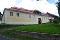 Zámeček z roku 1690.