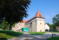 Budova zdejšího zámku.
