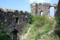 Zřícenina opěvovaná Karlem Hynkem Máchou.