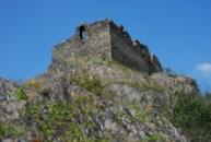 Pohled na hrad opěvovaný romantiky.