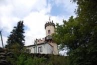 Observatoř na vrcholu.