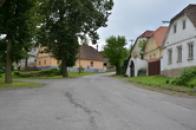 Tradiční zástavba.