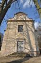 Průčelí kostela.
