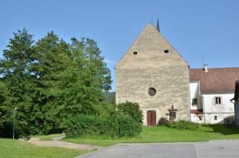 Loučovice na Českokrumlovsku - Kostel sv. Oldřicha od západu.