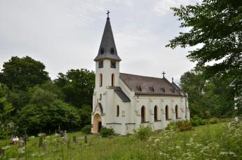 Zadní Zvonková na Českokrumlovsku - Kostel svatého Jana Nepomuckého.