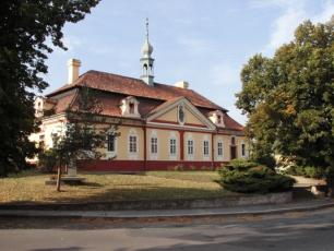 Zlonice na Kladensku - Památník Ant. Dvořáka.