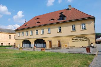Česká Skalice - Muzeum Boženy Němcové a Textilní muzeum.