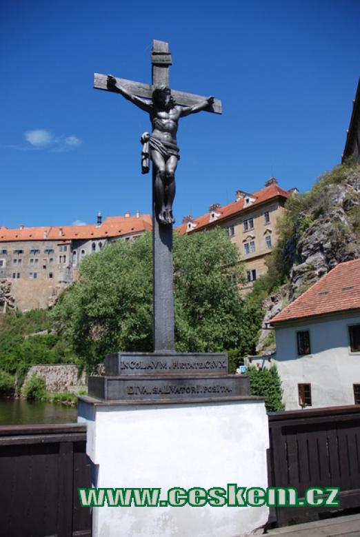 Kříž na Lazebnickém mostě.