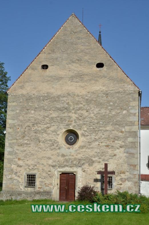 Průčelí kostela sv. Oldřicha.