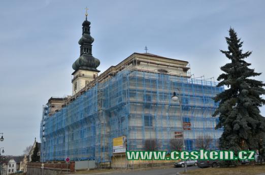 Kostela Nanebevzetí Panny Marie v rekonstrukci.