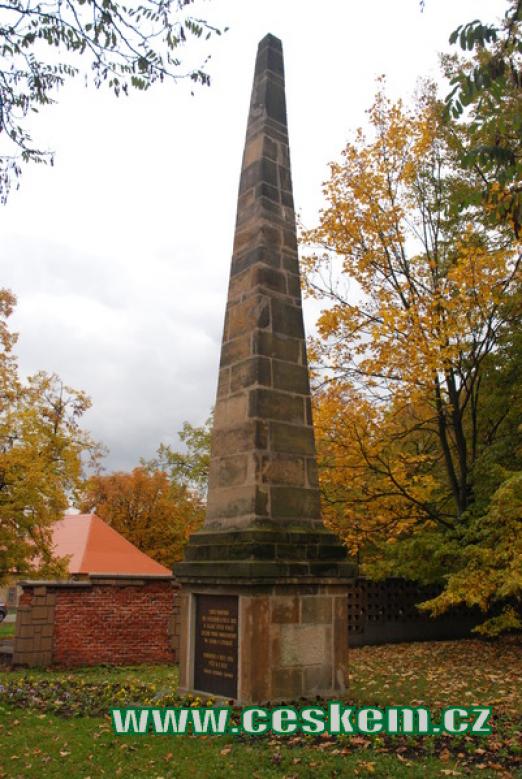Obelisk z roku 1815.