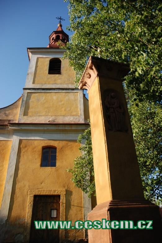 Kostel svatého Prokopa z 18. století.

