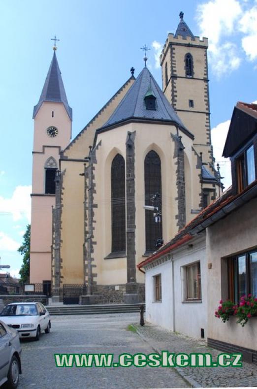 Kostel Nanebevzetí Panny Marie.