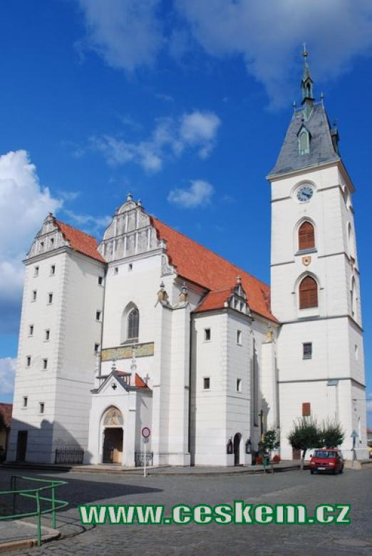 Děkanský kostel Narození Panny Marie.